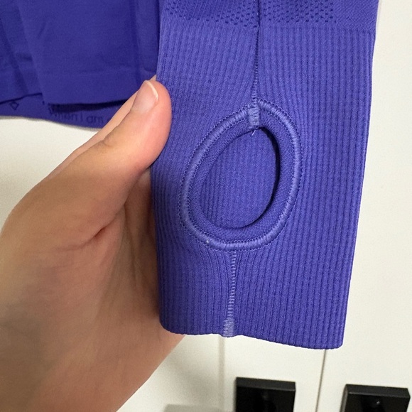 Ivivva‎ by Lululemon Purple Fly Tech Long Sleeve Athletic Kid's Top Girl's 10 - Picture 6 of 7